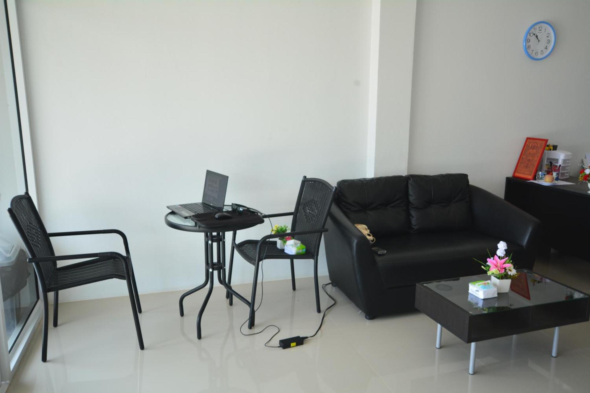 Jc Guesthouse @ Suratthani Airport Σούρατ Τανί Εξωτερικό φωτογραφία