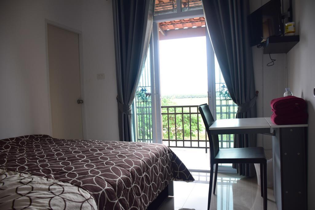 Jc Guesthouse @ Suratthani Airport Σούρατ Τανί Εξωτερικό φωτογραφία