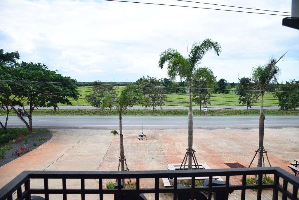 Jc Guesthouse @ Suratthani Airport Σούρατ Τανί Εξωτερικό φωτογραφία