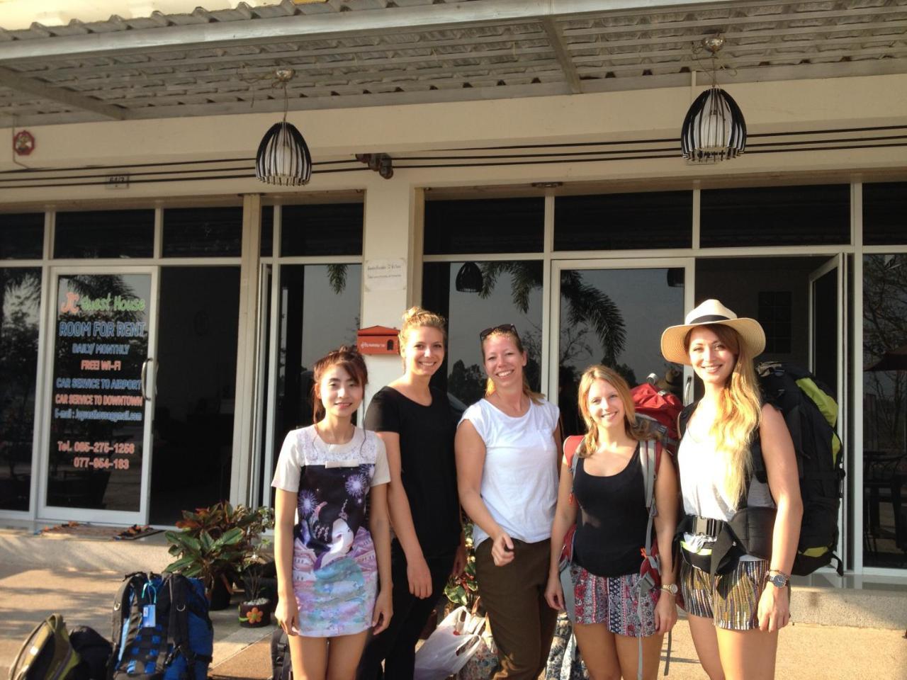 Jc Guesthouse @ Suratthani Airport Σούρατ Τανί Εξωτερικό φωτογραφία